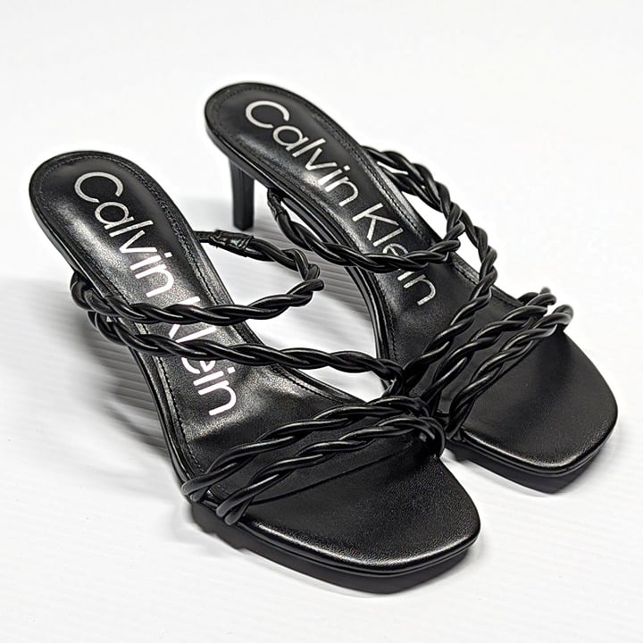 Calvin Klein Women's Ileyia Strappy Slip-On Dress Sandals Size 7 M (MSRP $99)