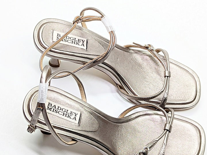 Badgley Mischka Brynna Leather Sandals with Heart Buckle Size 9 (MSRP $235)