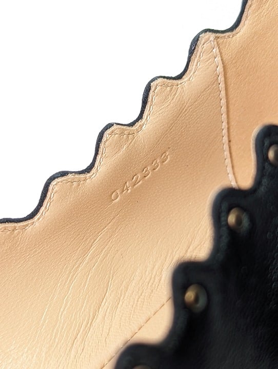 Chloe Women's Lauren Ballet Flats Black Scallop Leather Size 38.5 (MSRP $595)