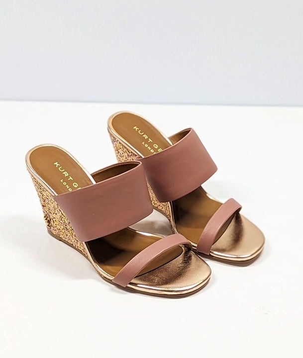 Kurt Geiger London Women's Charing Wedge Sandals Pale Pink Size 37 (MSRP $185)