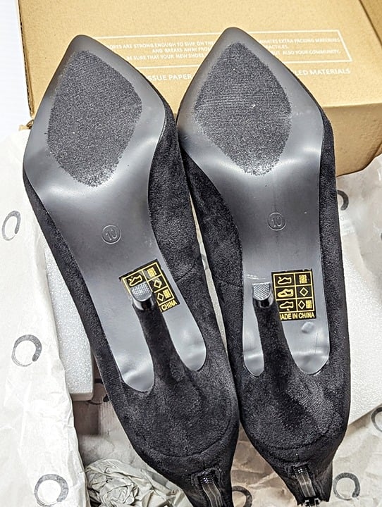Journee Collection Women's Junniper Keyhole Stilettos Black Size 10 (MSRP $100)