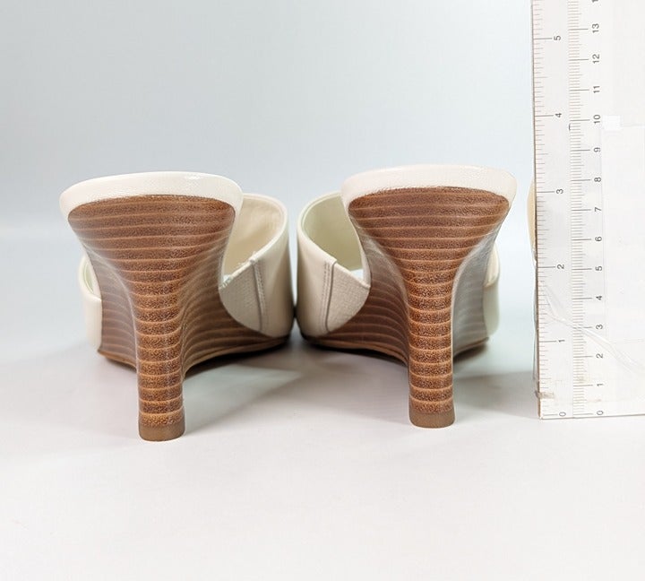 Vince Women's Pia Wedge Mule Sandals Milk Leather Size 9.5 M (MSRP $325)