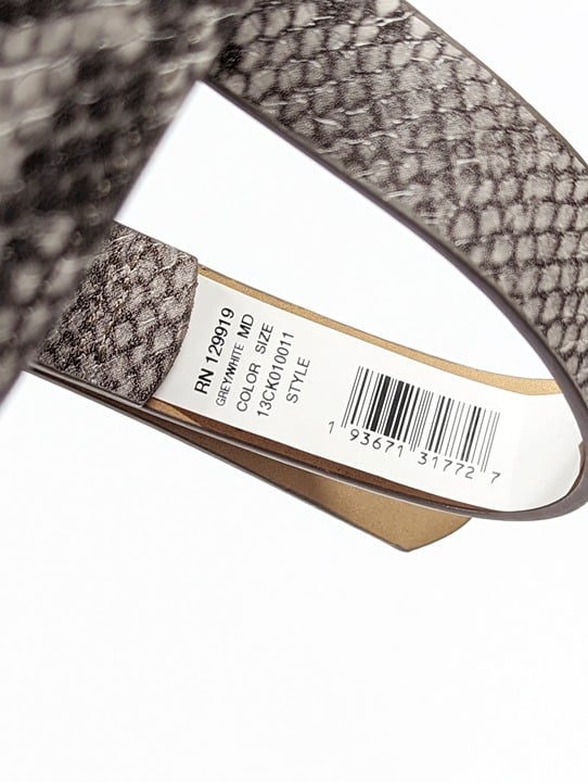 Calvin Klein Wide Flap Embossed Monogram Belt Bag Buckle Size M (MSRP $98)
