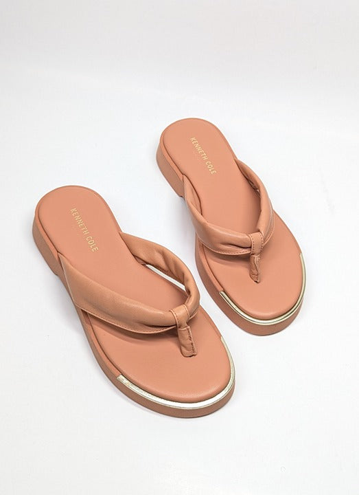 Kenneth Cole Women's Athens Platform Thong in Peach Leather Size 6 (MSRP $89)