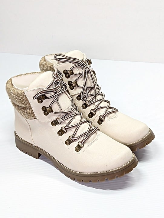 Cliffs by White Mountain Women's Pathfield Lace-Up Booties Size 8.5 (MSRP $75)