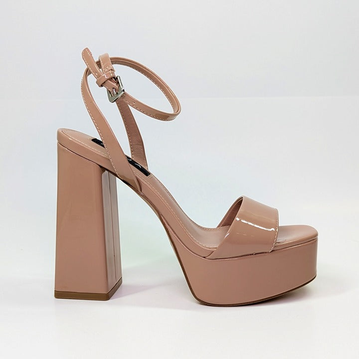 Aqua Cher Women's Tan Patent Dressy Platform Sandals Size 6 (MSRP $138)