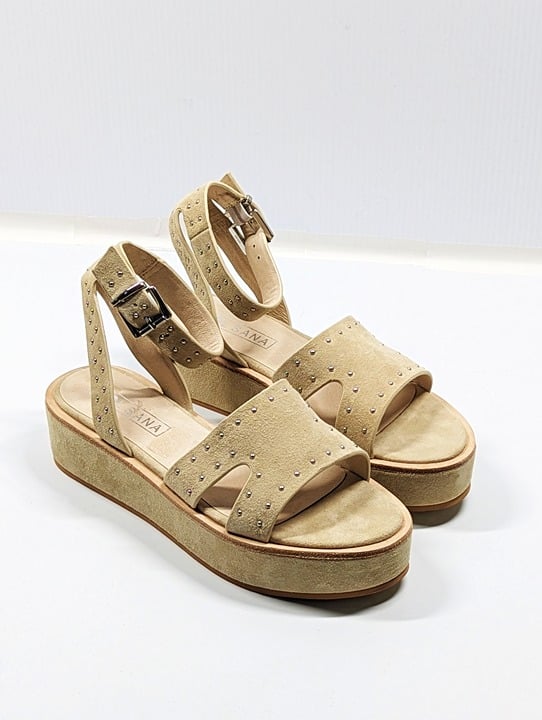 Sol Sana Women's Penelope Flatform Sandal Ecru Suede Stud Size 40 EU (MSRP $170)