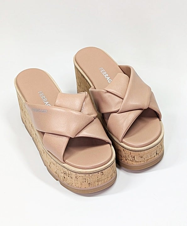 Ferragamo Women's Engracia Platform Slide Sandals in Rosa Size 7 C (MSRP $695)