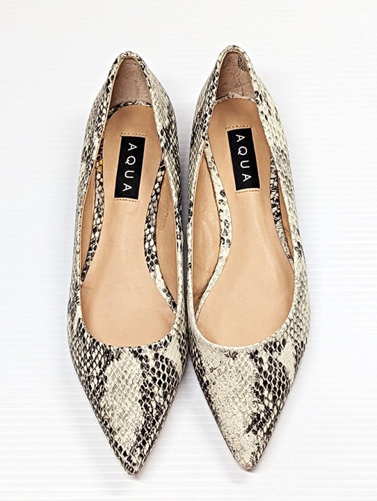 Aqua Women's Abel Snake Embossed Point Toe Flats Size 7 M (MSRP $79)