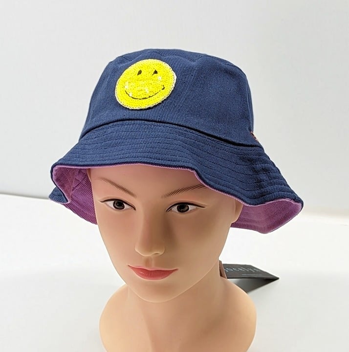 Jocelyn Women's Sequined Smiley Patch Bucket Hat in Navy O/S (MSRP $65)