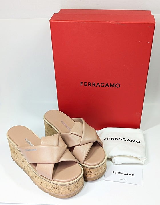 Ferragamo Women's Engracia Platform Slide Sandals in Rosa Size 7 C (MSRP $695)