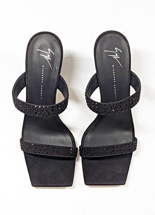 Giuseppe Zanotti Women's Vanilla Crystal Embellished Sandals Size 38 (MSRP $850)