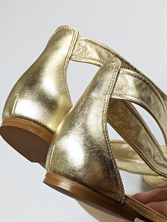 Ivanka Trump Women's Carthe Metallic Leather Ankle Tie Sandals Size 8 MSRP $120