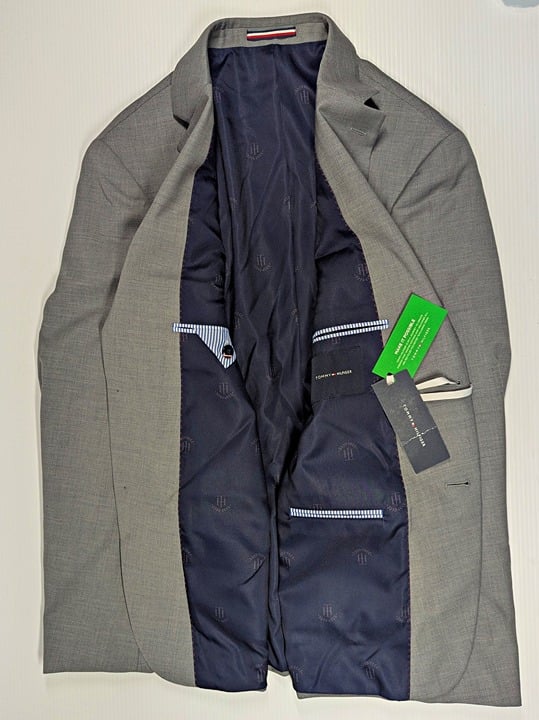 Tommy Hilfiger Men's Modern Fit Twill Suit Pearl Grey Size 40S (MSRP $450)