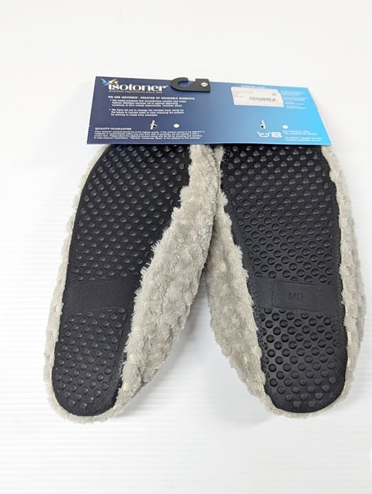 Isotoner Women's Popcorn-Textured Faux Fur Slippers Grey Size M (7-8) MSRP $30