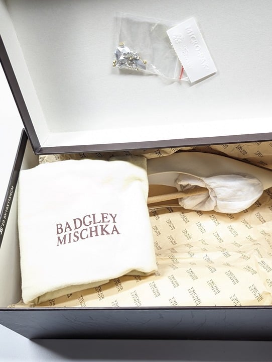 Badgley Mischka Women's Davis Embellished Ivory Satin Flats Size 6.5 (MSRP $195)