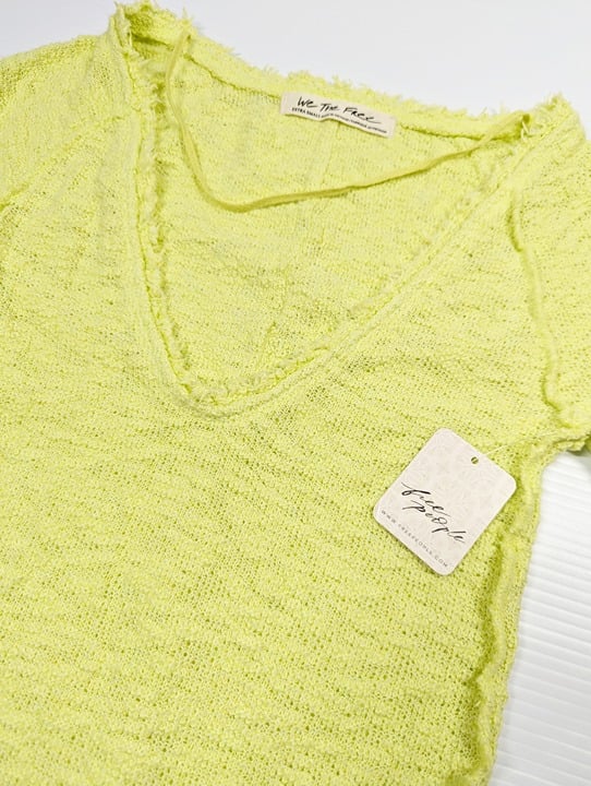 Free People Women's Francis Textured V-Neck Cropped Size XS (MSRP $58)