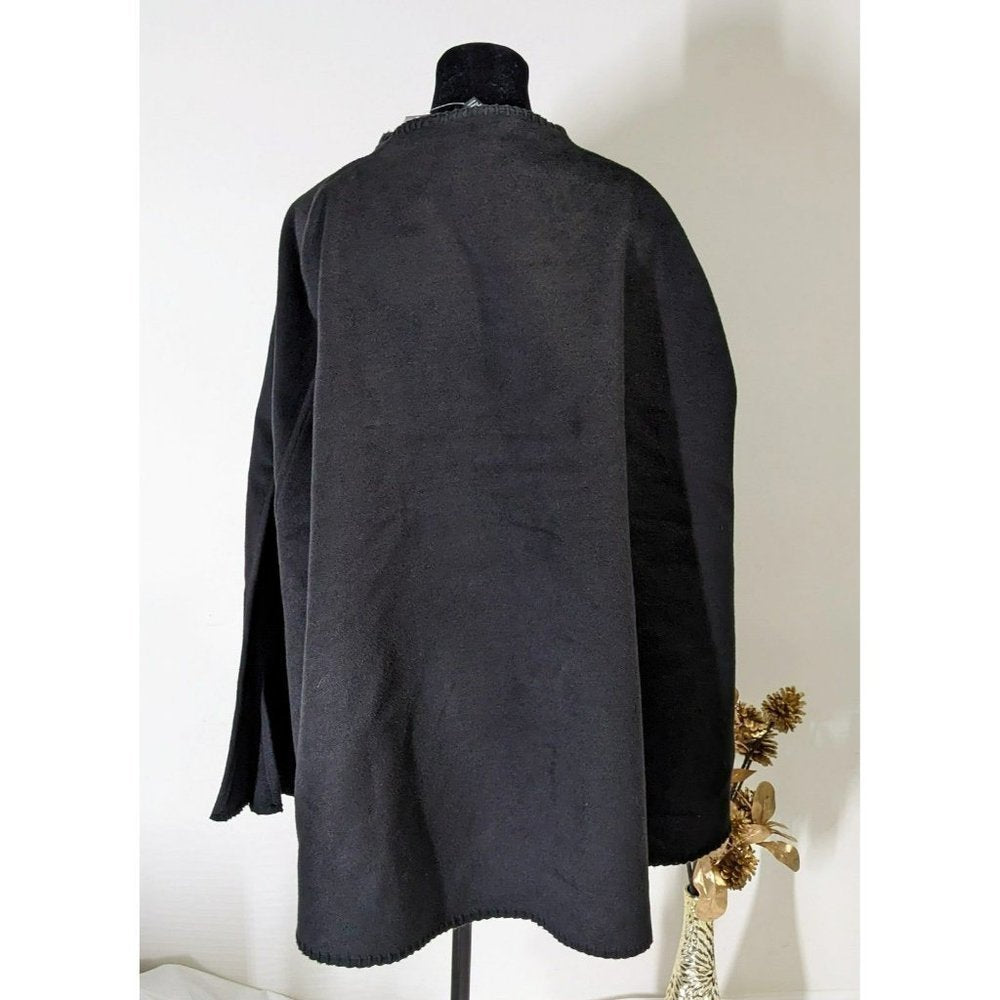 Aqua Women's Black Lapel Collar Cape (MSRP $228)