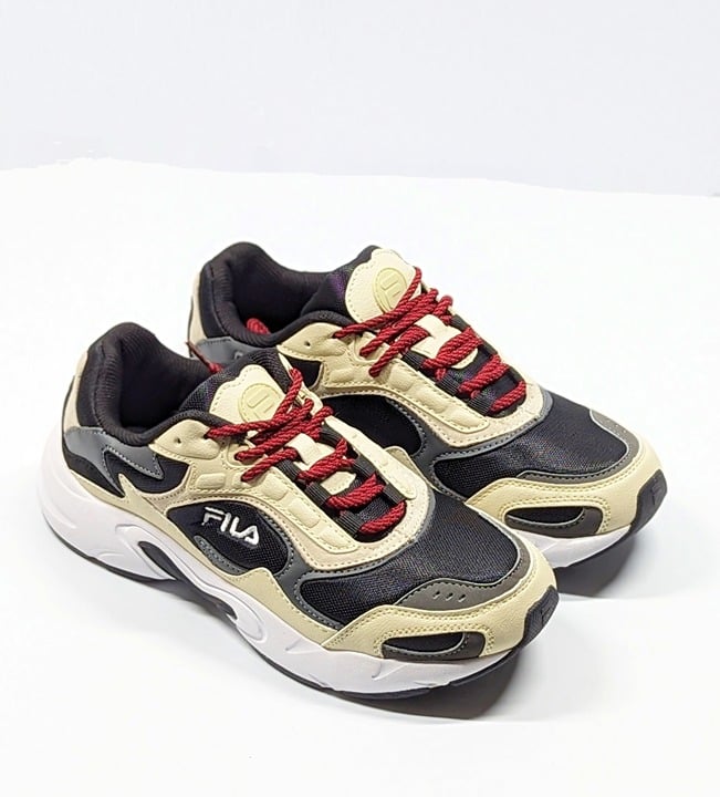 FILA Women's Luminance Low-Top Sneakers Size 9.5 US (MSRP $115)