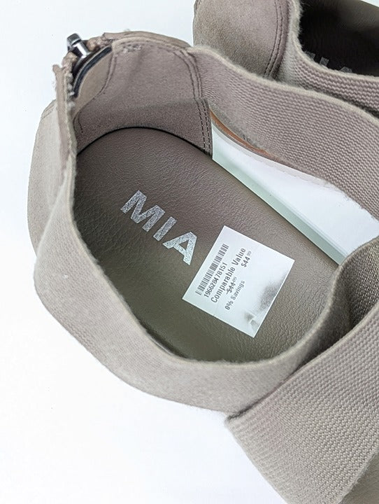MIA Women's Valuna Flat Strappy Sandals Taupe Size 10 (MSRP $49)