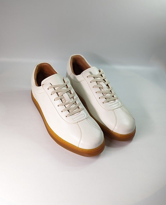 Gentle Souls Men's Nyle White Leather Sneakers Size 10 M (MSRP $295)