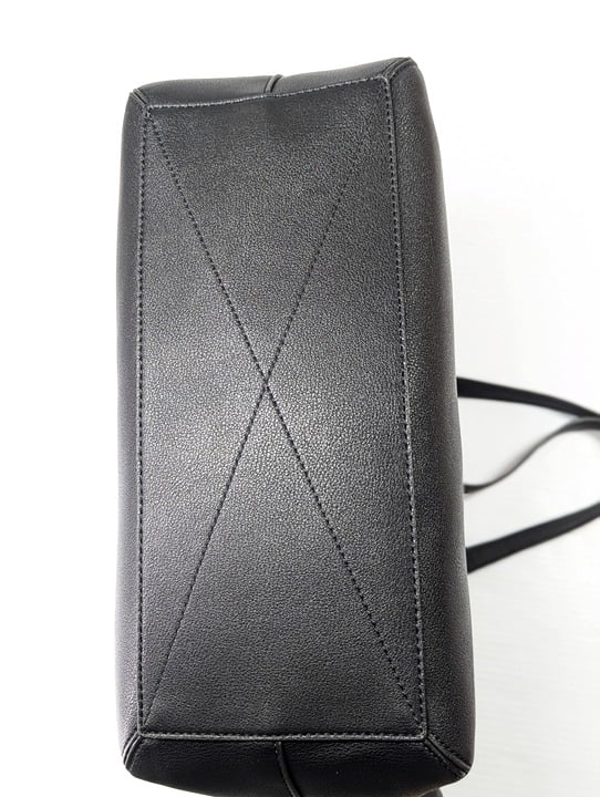 Calvin Klein Women's Ultralight Large Shopper Tote in Black (MSRP $148)
