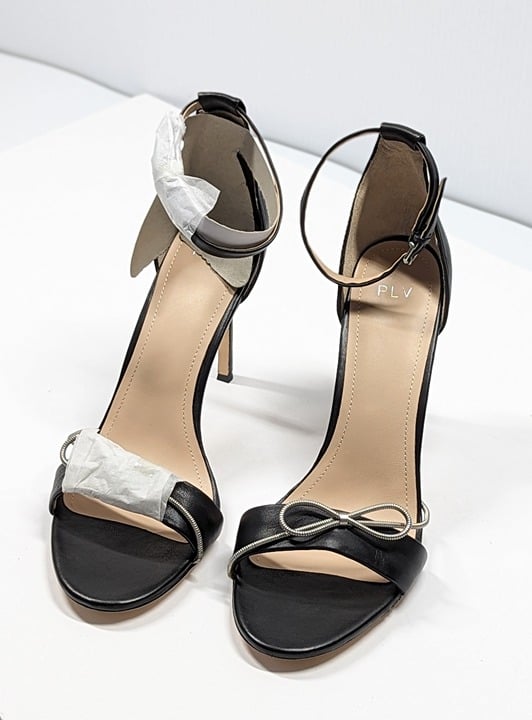 Pour La Victoire Women's Elanna Black Leather Heel Size 11 M (MSRP $225)