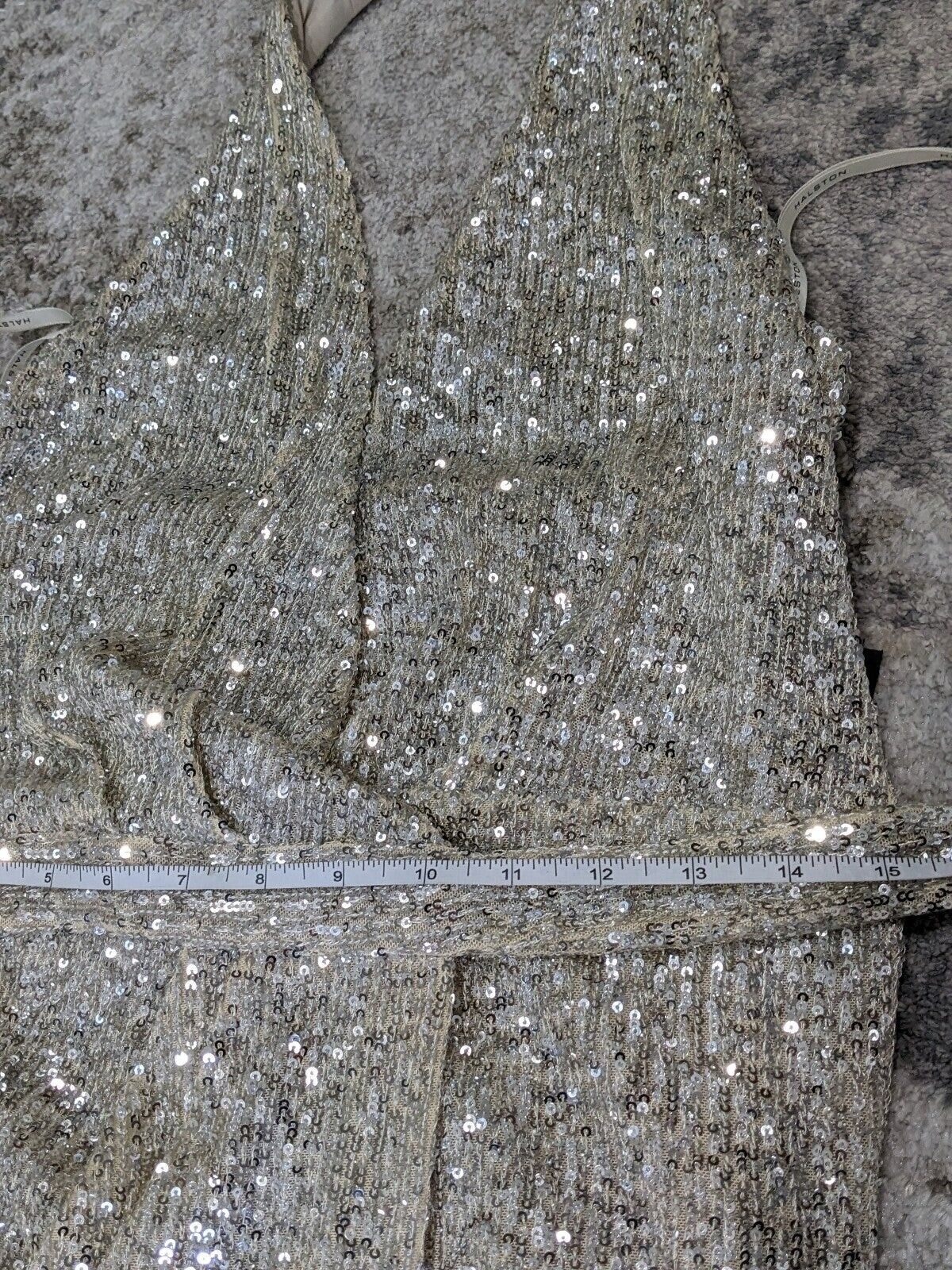 Halston Women's Sequined Halter Formal Dress M (MSRP $425)