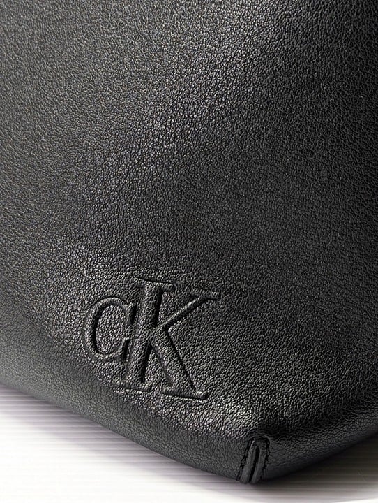 Calvin Klein Women's Ultralight Large Shopper Tote in Black (MSRP $148)