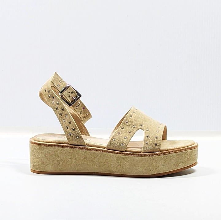 Sol Sana Women's Penelope Flatform Sandal Ecru Suede Stud Size 40 EU (MSRP $170)