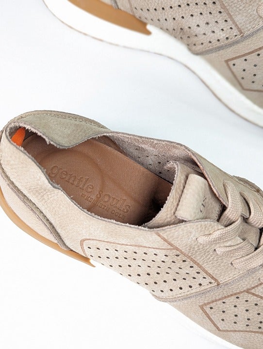 Gentle Souls Men's Laurence Jogger Sneakers Mushroom Grey Size 12 (MSRP $199)