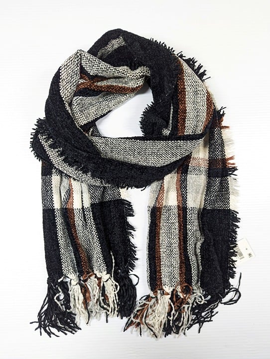Charter Club Women's Black Chenille Plaid Scarf O/S (MSRP $30)