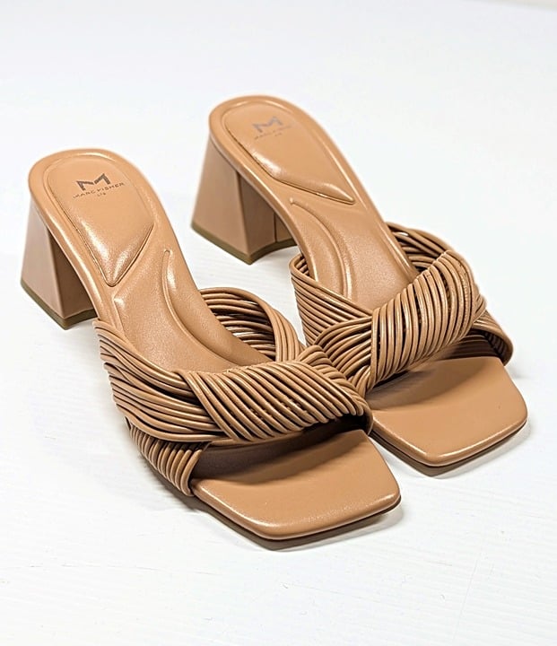Marc Fisher LTD Women's Cherrie Leather Slide Sandals Size 10 (MSRP $150)