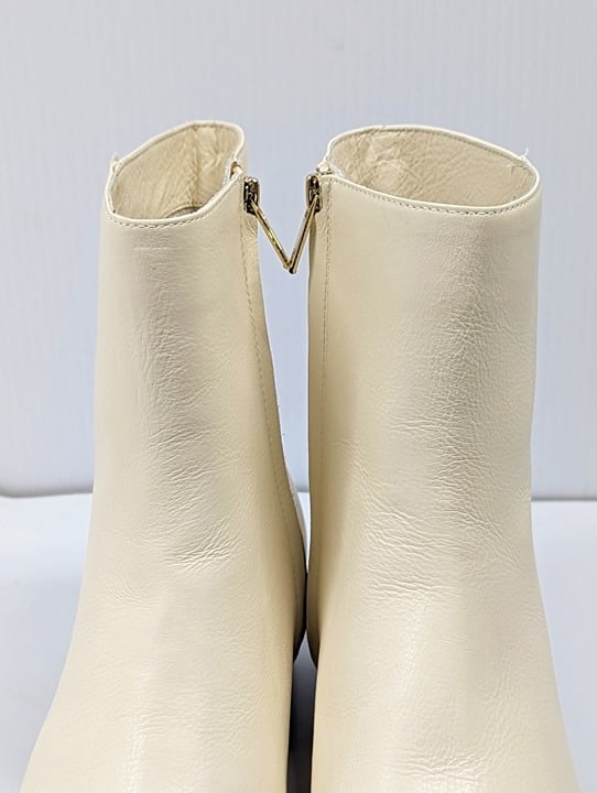Joie Women's Laleh Ruffle Shell Leather Ankle Booties Size 39.5 EU (MSRP $368)