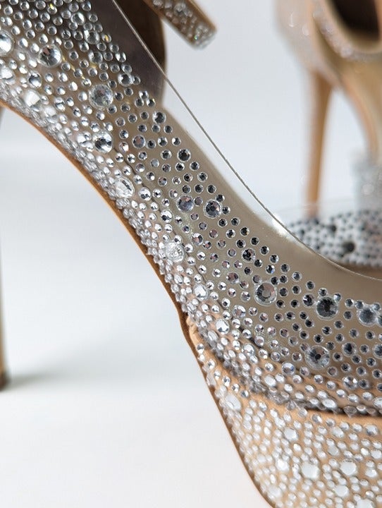 Jessica Simpson Women's Ormanda Embellished Platform Pumps Size 8.5 (MSRP $129)