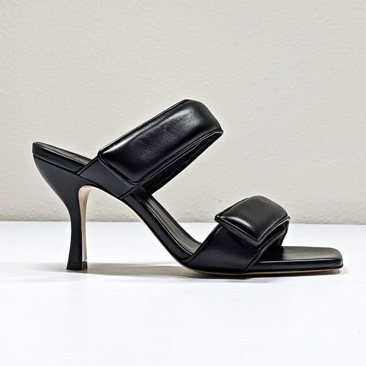 Gia Borghini X Pernille Teisbaek Perni 03 Womens Black Sandals Size 39 MSRP $395