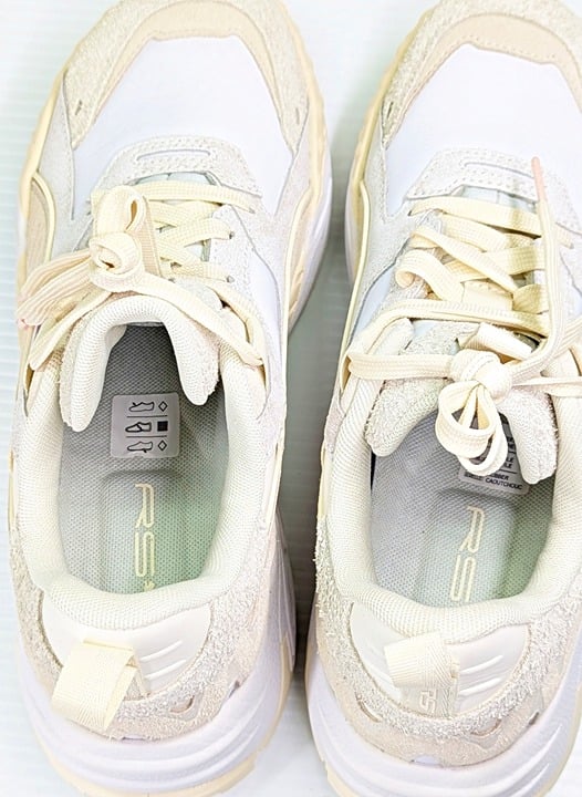 Puma Women's RS Track Trifted Low Top Sneakers White & Ivory Size 8.5 MSRP $120