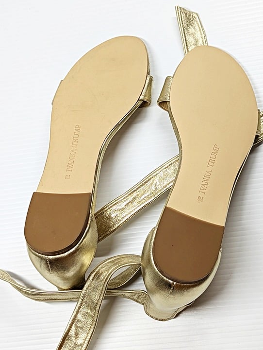 Ivanka Trump Women's Carthe Metallic Leather Ankle Tie Sandals Size 8 MSRP $120