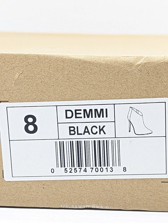 Journee Collection Women's Demmi Pointed Toe Shooties Black Size 8 M (MSRP $90)