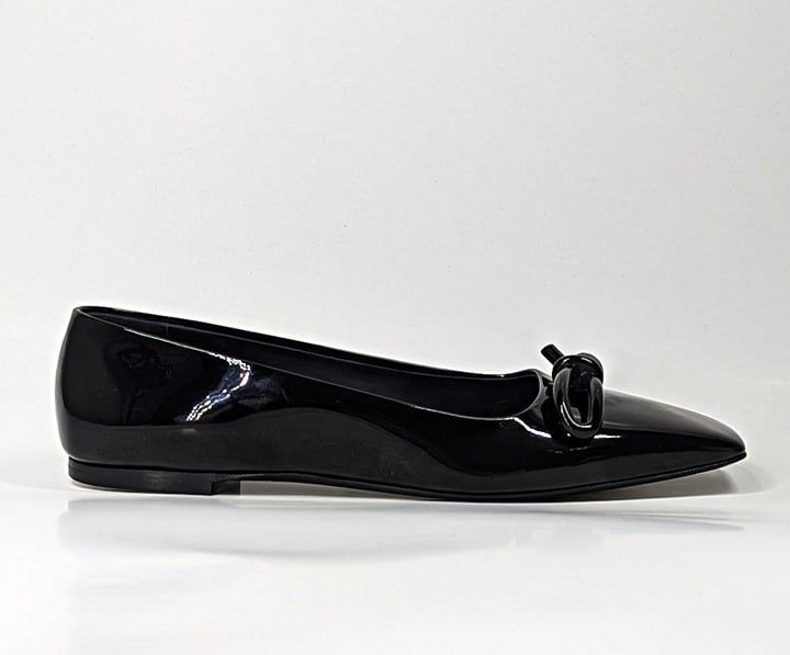 Ferragamo Women's Annie Patent Knot Ballerina Flats Black Size 7 C (MSRP $850)
