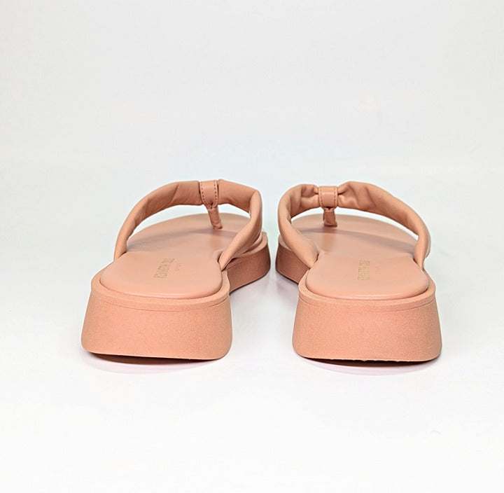 Kenneth Cole Women's Athens Platform Thong in Peach Leather Size 6 (MSRP $89)