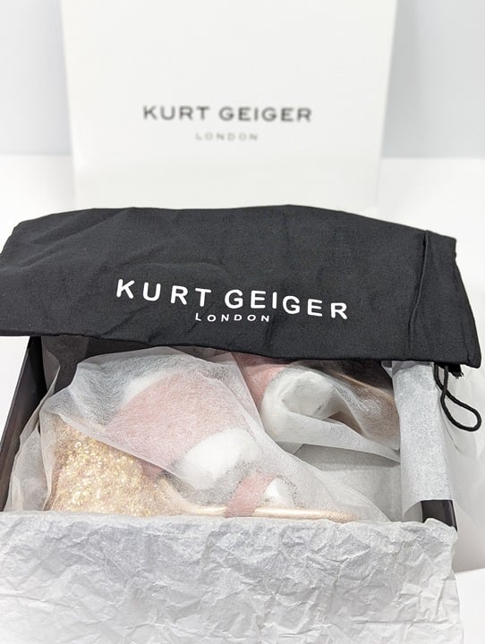 Kurt Geiger London Women's Charing Wedge Sandals Pale Pink Size 39 (MSRP $185)