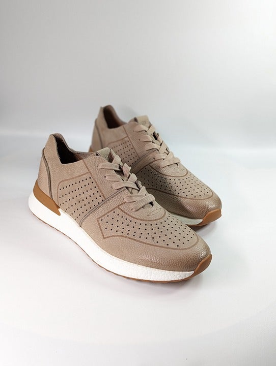 Gentle Souls Men's Laurence Jogger Sneakers Mushroom Grey Size 12 (MSRP $199)