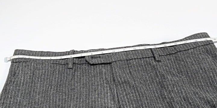Vince Camuto Men's Bell 2-Piece Suit Light Gray Striped Size 46R/W40 (MSRP $150)