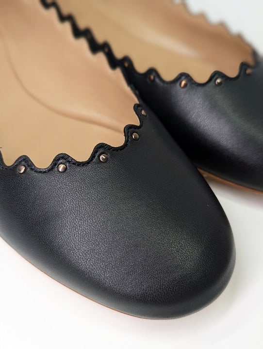 Chloe Women's Lauren Ballet Flats Black Scallop Leather Size 38.5 (MSRP $595)