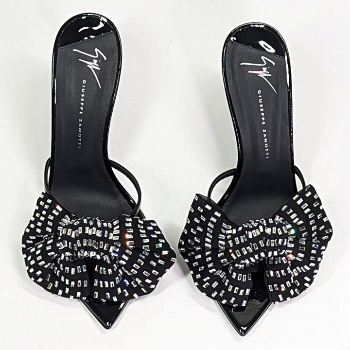 Giuseppe Zanotti Intriigo Alexandrine 90 Embellished Sandals Size 37 MSRP $1,195