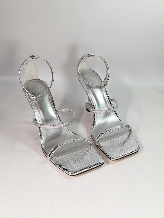 Marc Fisher Women's Dalida Embossed Silver Strappy Sandals Size 9 (MSRP $99)