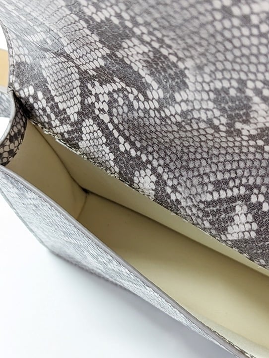 Calvin Klein Wide Flap Embossed Monogram Belt Bag Buckle Size M (MSRP $98)