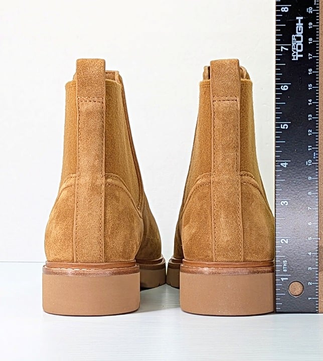 Vince Women's Rue Tan Suede Chelsea Lug Boots Size 6.5 M (MSRP $395)