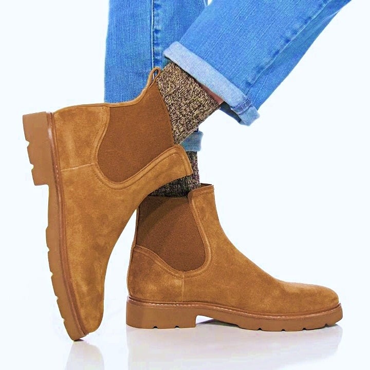 Vince Women's Rue Tan Suede Chelsea Lug Boots Size 6.5 M (MSRP $395)